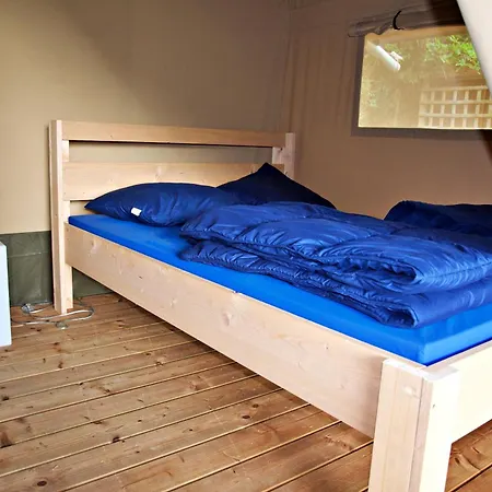 Camping Grandes Rives * Saintes