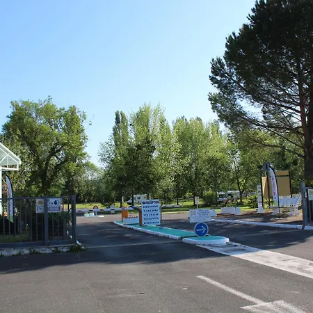 Camping Grandes Rives Saintes